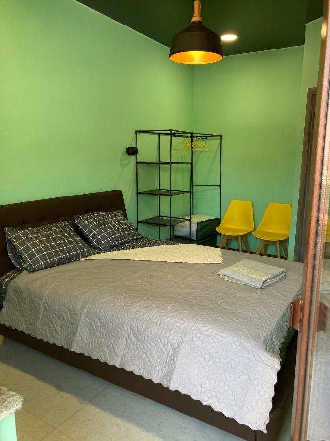 Barney'S Apartment บาทูมิ ภายนอก รูปภาพ