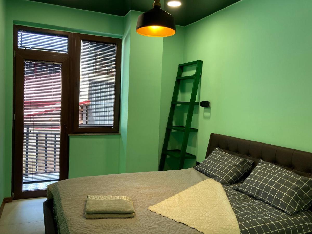Barney'S Apartment บาทูมิ ภายนอก รูปภาพ